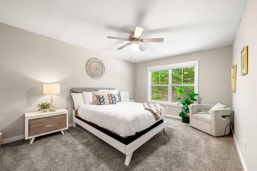 High-End On A Budget At Truist Park Atlanta Exterior foto